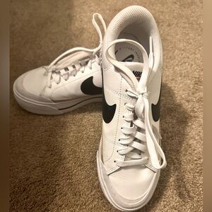 Women’s Nike Court Legacy